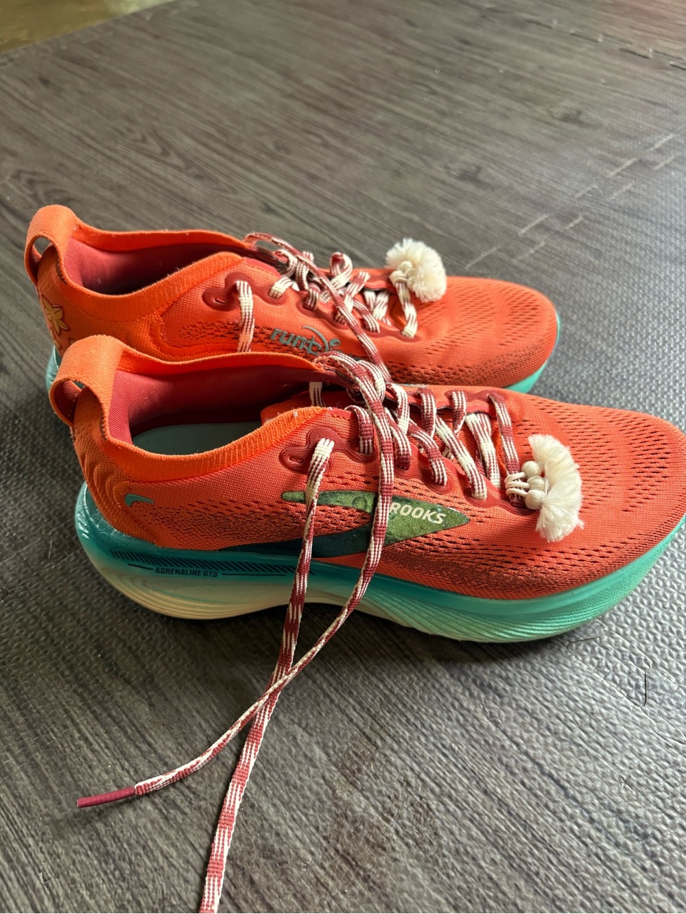 Brooks Women’s Running Shoes -Moana run Disney